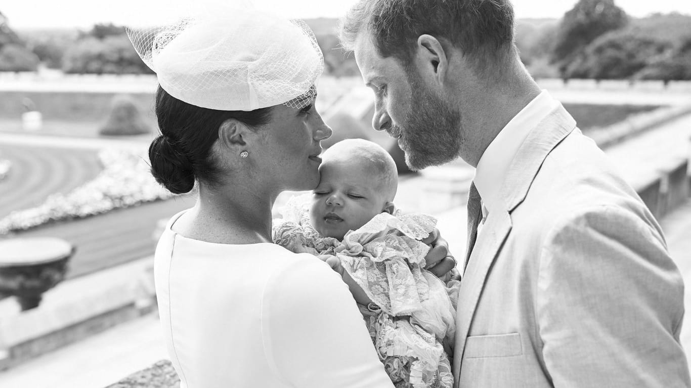 Archies großer Tag: Herzogin Meghan und Prinz Harry mit ihrem Sohn.