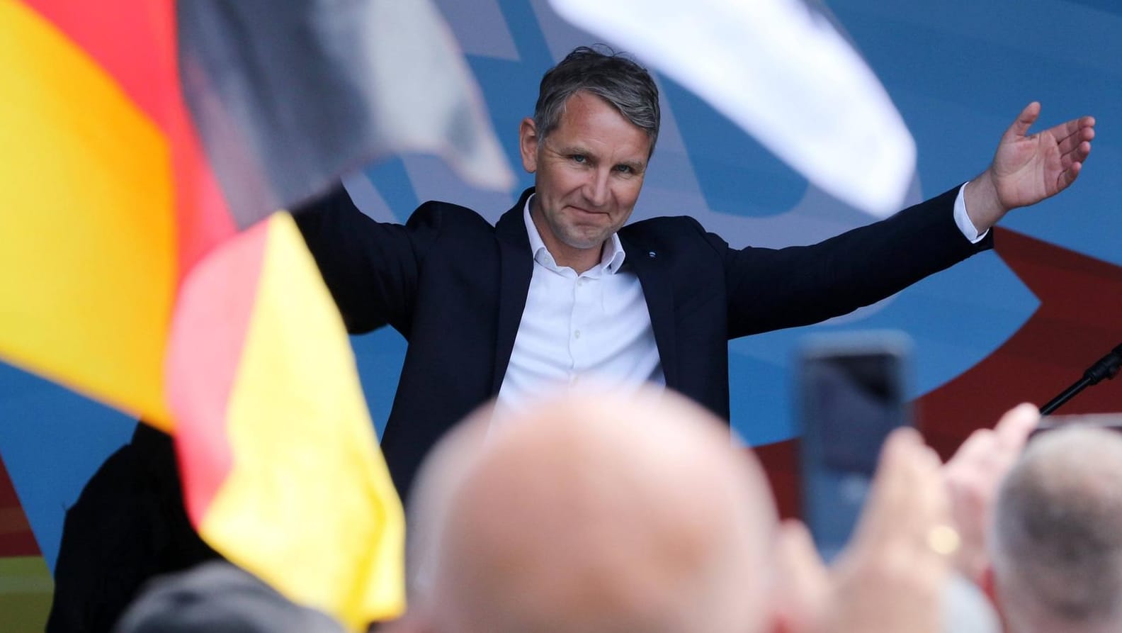 Der Stein des Anstoßes, Björn Höcke: Der Vorstand des größten AfD-Landesverbandes ist nahezu nicht mehr existent.