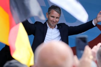 Der Stein des Anstoßes, Björn Höcke: Der Vorstand des größten AfD-Landesverbandes ist nahezu nicht mehr existent.