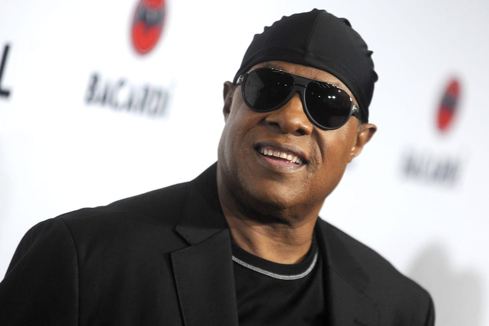 Stevie Wonder: Im September steht für den Musiker eine Operation an.