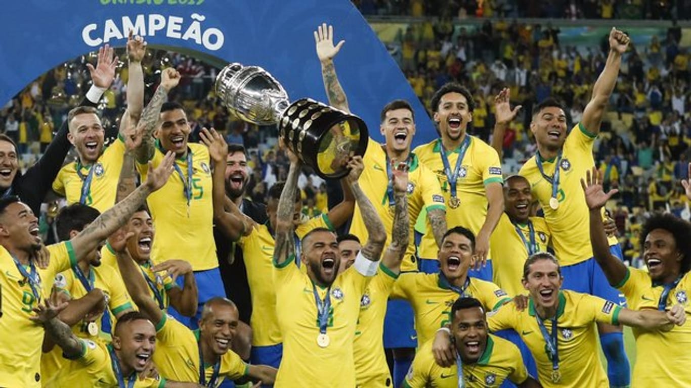 Brasiliens feiern den Heimsieg bei der Copa America.