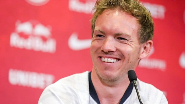 Julian Nagelsmann bei seiner Vorstellung als neuer Trainer von RB Leipzig. Julian Nagelsmann bei seiner Vorstellung als neuer Trainer von RB Leipzig.