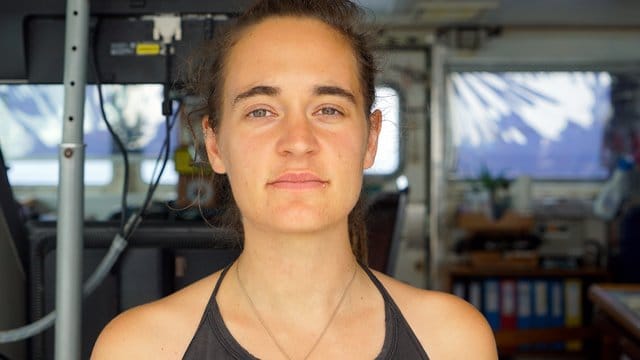 Carola Rackete will erst einmal nicht nach Deutschland zurück. Carola Rackete will erst einmal nicht nach Deutschland zurück.