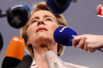 Ursula von der Leyen (CDU) im EU-Parlament: Die Anhörung werde online übertragen.