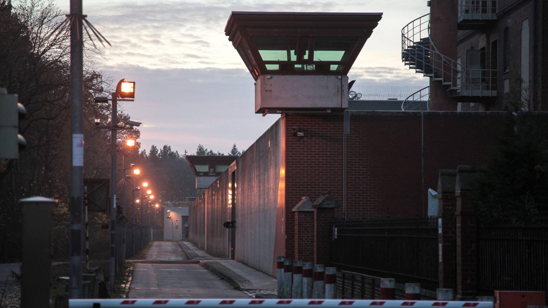 Justizvollzugsanstalt Berlin Tegel: Der Mann hatte über 900 Freigänge, bevor er nicht mehr zurückkehrte.