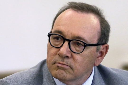 Kevin Spacey: Ein Verfahren wegen Vorwürfen sexueller Nötigung gegen den Schauspieler wurde eingestellt.