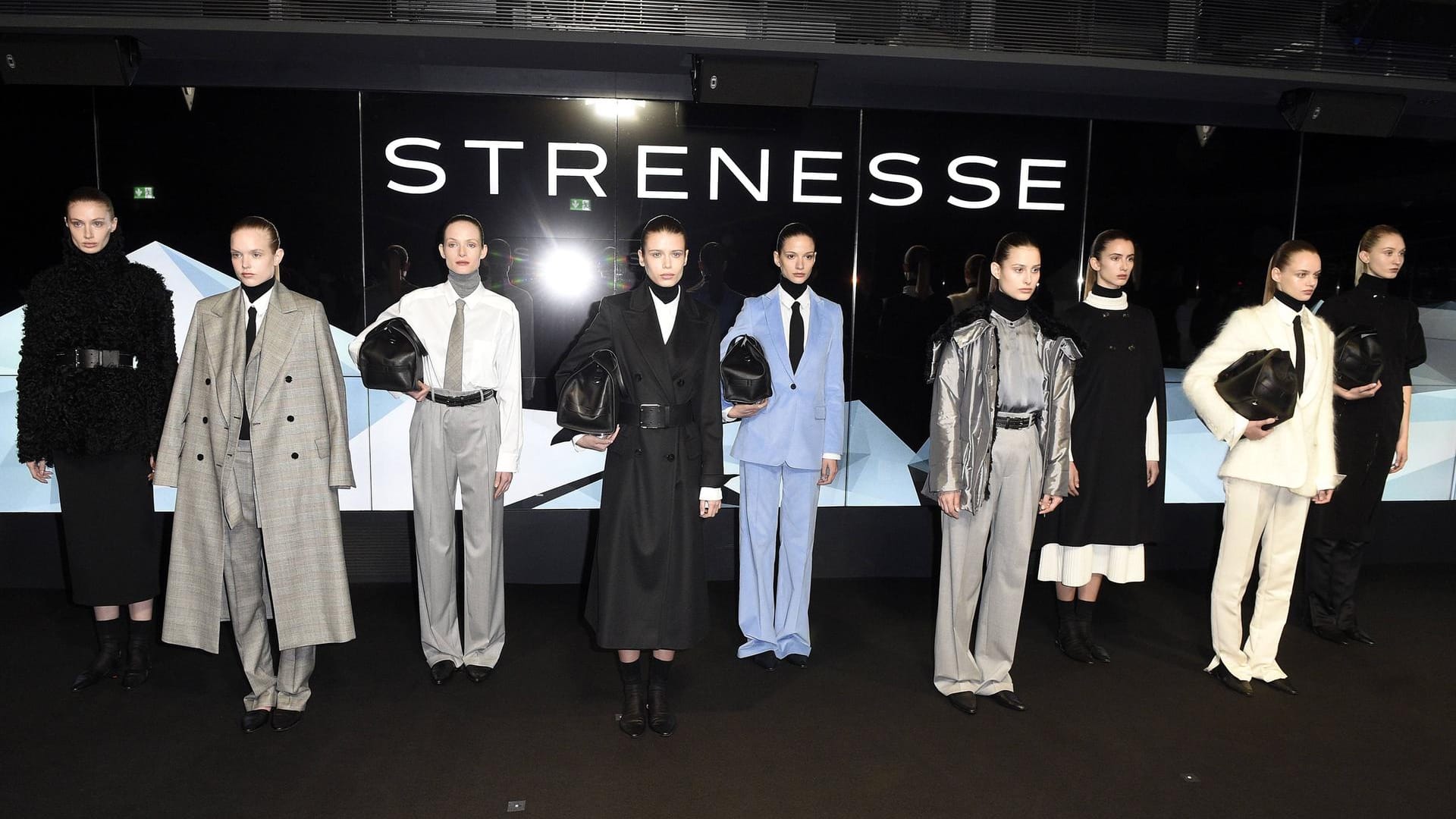 Models bei der Strenesse Fashion Show auf der Berlin Fashion Week Autumn/Winter 2018: Der Luxusmodehersteller Strenesse hat erneut ein Insolvenzverfahren in Eigenverwaltung angemeldet.