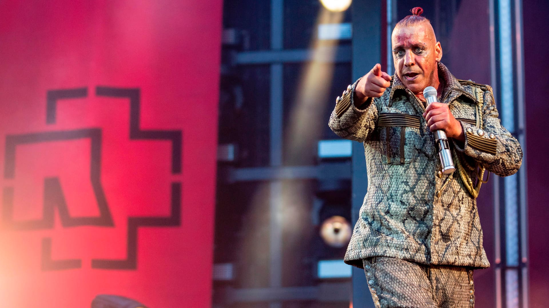 Till Lindemann: Der Frontsänger von Rammstein geriet mit dem Sohn von John Lennon aneinander.