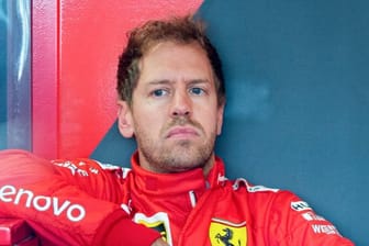 Fährt mit seinem Ferrari derzeit hinter: Sebastian Vettel.