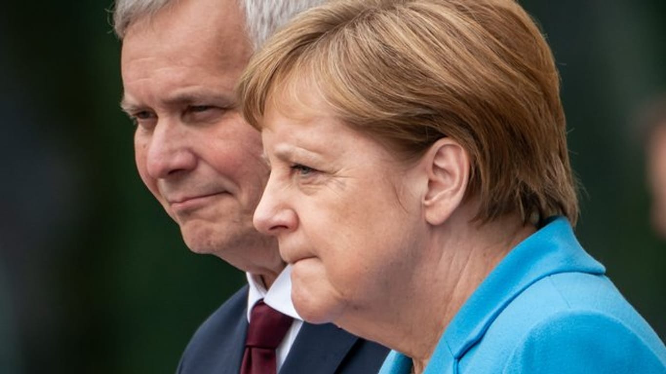 Bundeskanzlerin Angela Merkel erlitt beim Empfang des finnischen Ministerpräsidenten Antti Rinne erneut einen Zitteranfall.
