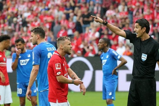 Deniz Aytekin wurde als Schiedsrichter des Jahres ausgezeichnet.