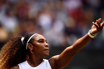Mit einem Sieg im Halbfinale wäre Serena Williams die älteste Grand-Slam-Finalistin in der Geschichte des Profitennis seit 1968.