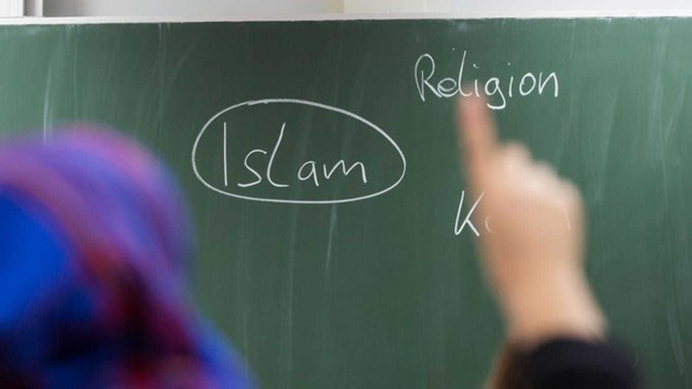 Die Studie sieht bei religiöser Toleranz Defizite - vor allem der Islam hat es schwer und wird von vielen negativ wahrgenommen.