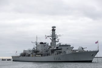 Die britische Fregatte HMS Montrose.