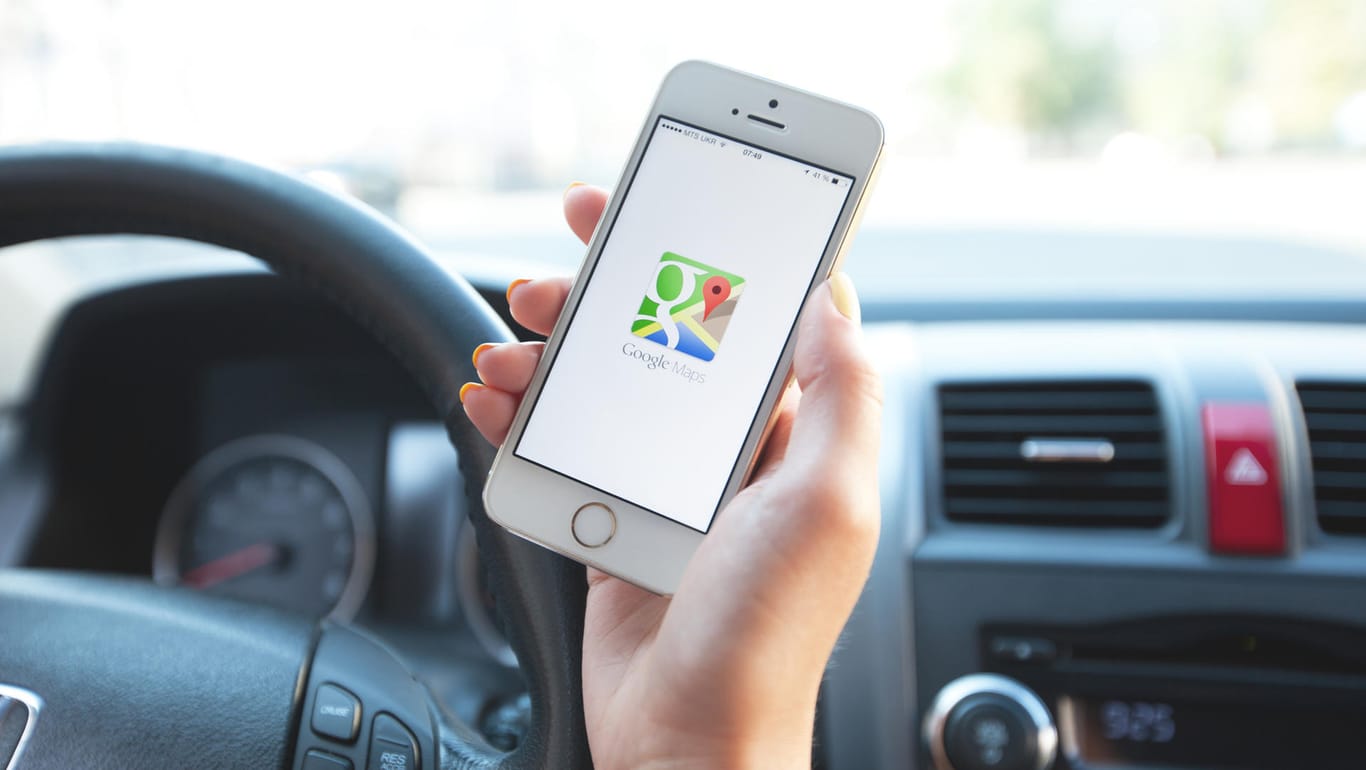 Google Maps auf dem Smartphone: Die Navigations-App liegt nicht immer richtig.