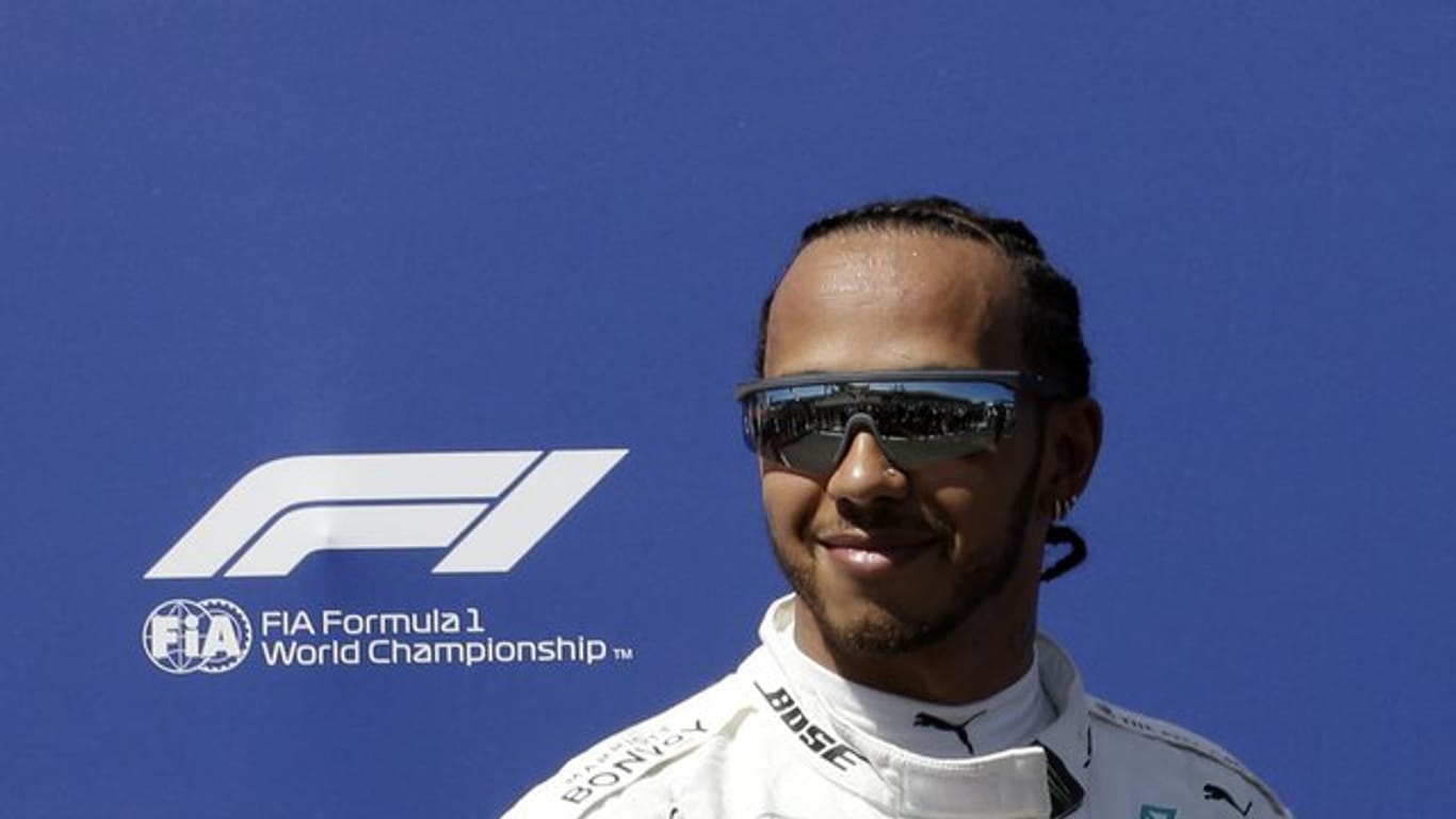 Rechnet mit starker Konkurrenz beim Rennen in Silverstone: Lewis Hamilton.