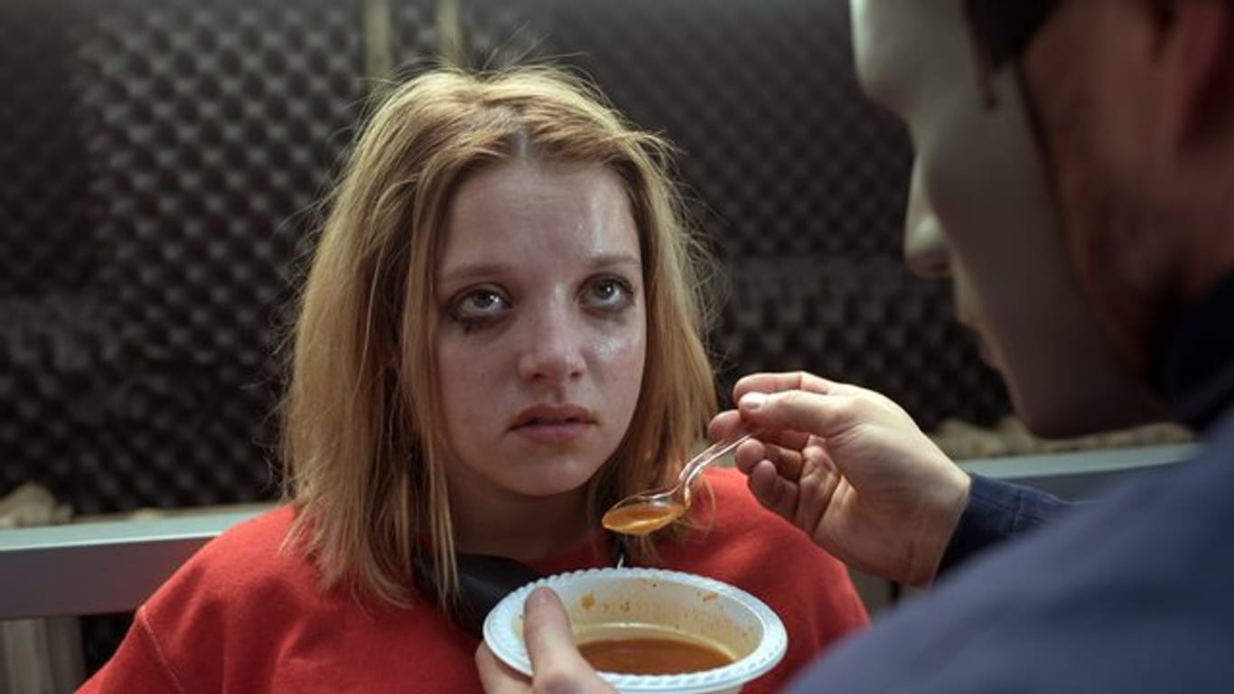 Jella Haase in einer Szene aus "Kidnapping Stella".