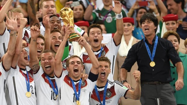 Vor fünf Jahren wurde Deutschland bei der WM in Brasilien Weltmeister. Vor fünf Jahren wurde Deutschland bei der WM in Brasilien Weltmeister.