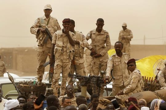 Im Sudan ist nach Angaben des regierenden Militärs ein Putschversuch verhindert worden.