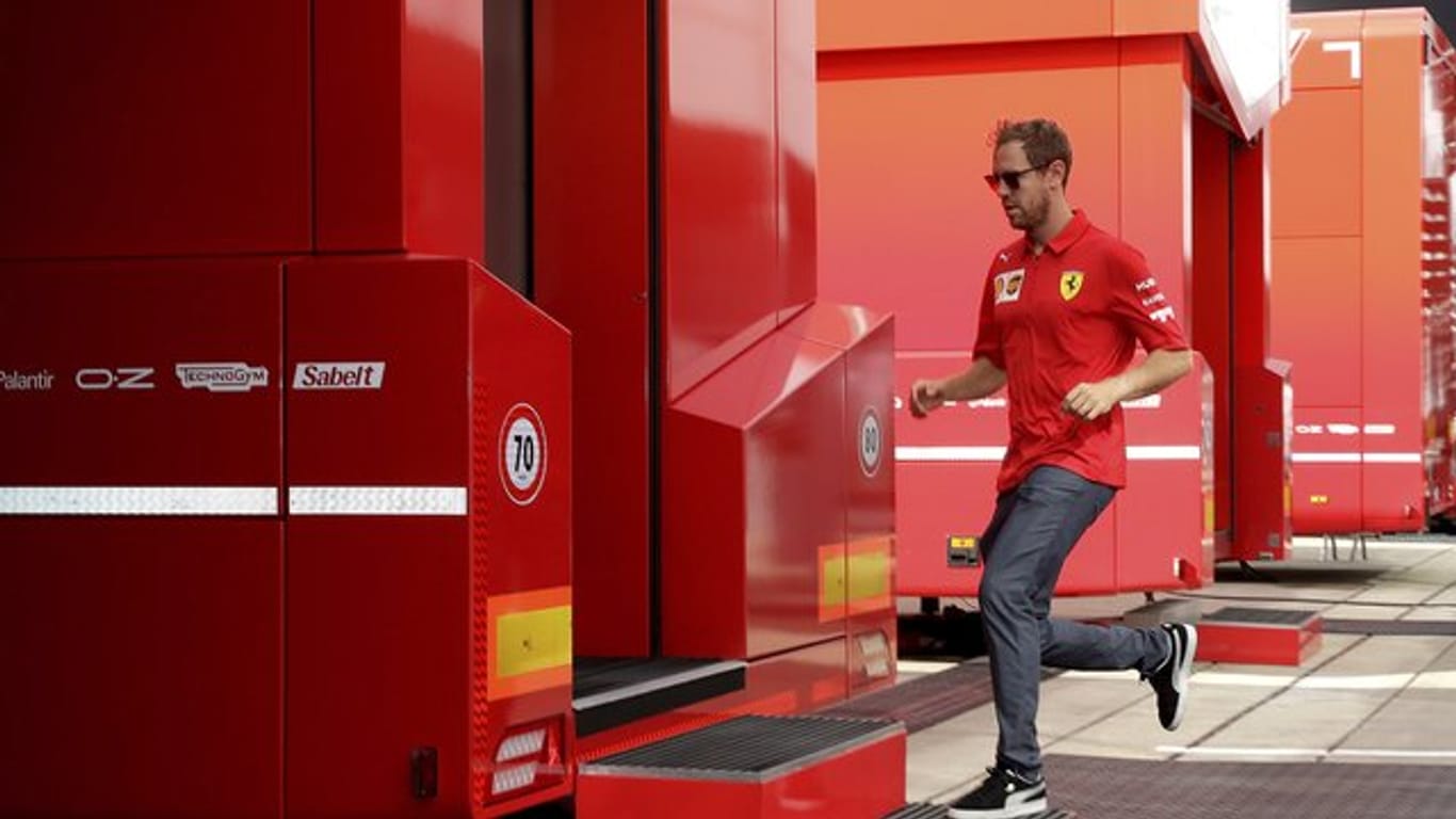 Auf dem Sprung in Silverstone: Sebastian Vettel.