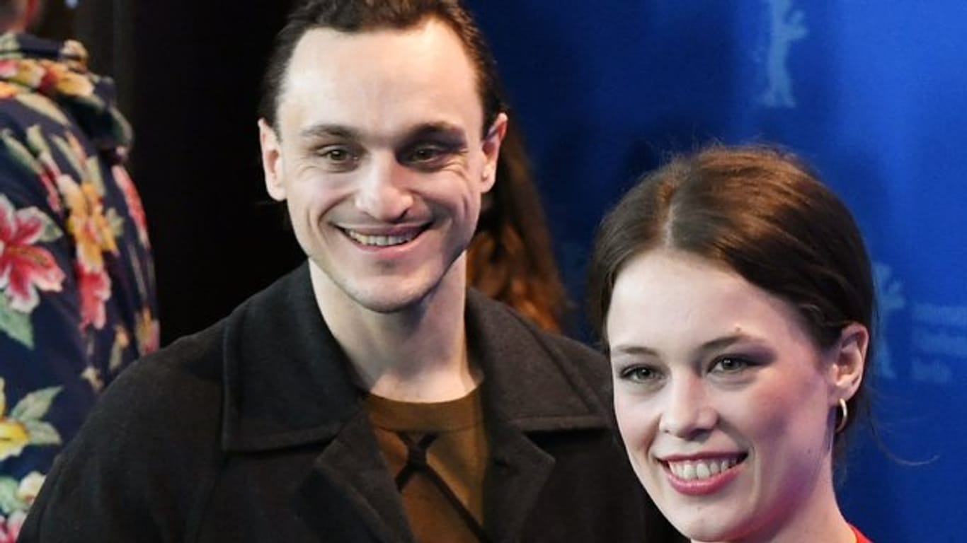 Die Schauspieler Franz Rogowski und Paula Beer auf der Berlinale.