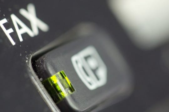 Kennen wir nicht: Faxgeräte - einst ein Meilenstein in der Bürokommunikation- sind für viele Kinder und Jugendliche gänzlich unbekannt.