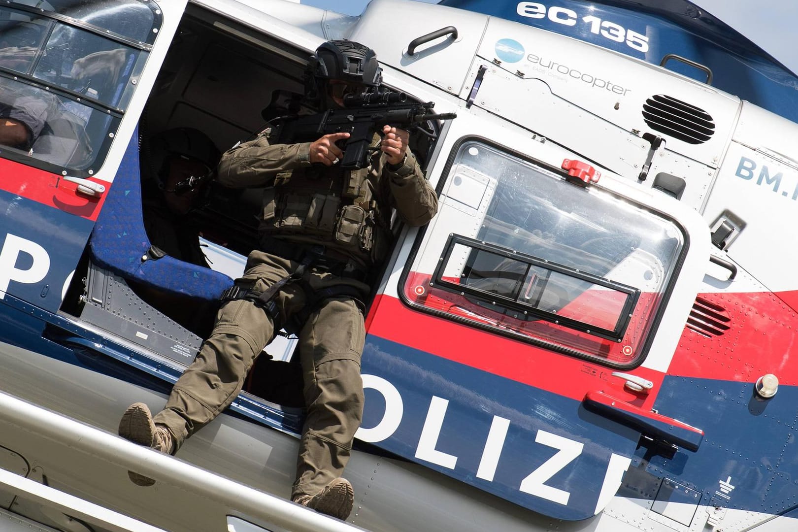 Österreichische Spezialeinheit Cobra (Symbolbild): FPÖ-Politiker schießt mit Pistole um sich.