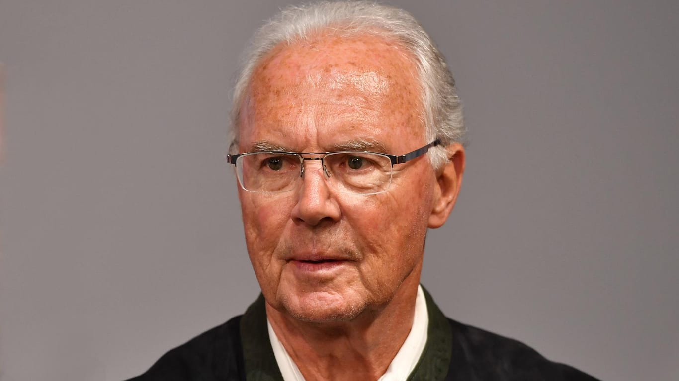 Gesundheitlicher Schlag: Franz Beckenbauer hat einen Augeninfarkt erlitten.