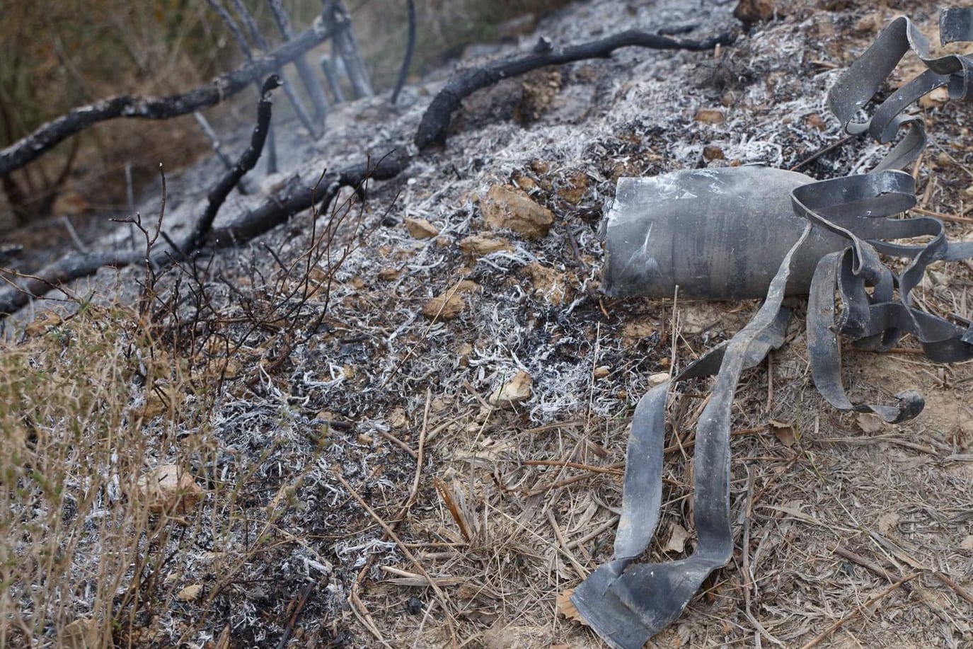 Überreste einer Rakete in Israel: Nach Protesten feuern Palästinenser Raketen auf Israel – die Sorge vor einer erneuten Eskalation des Konflikts ist groß.