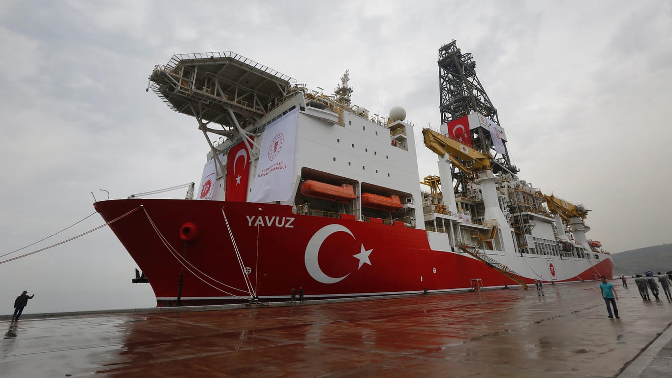 Das türkische Bohrschiff "Yavuz": Im Streit um die Ölbohrungen vor Zypern gibt die Türkei nach – und strebt einen Kompromiss an.