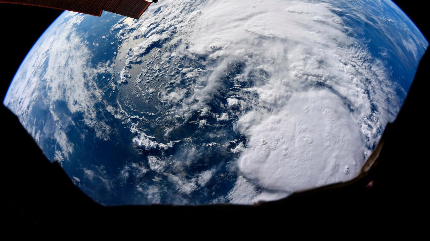 Tropensturm "Barry" aus Sicht der Internationalen Raumstation: Etwa 117.000 Menschen waren in Louisiana ohne Strom.