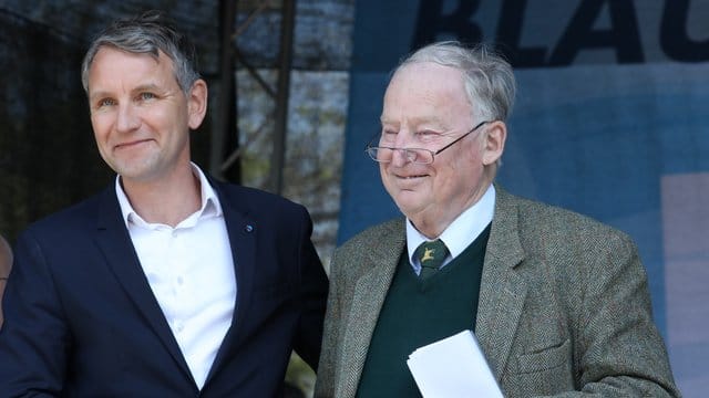 AfD-Chef Alexander Gauland hatte beim "Kyffhäusertreffen" des von Höcke gegründeten rechtsnationalen "Flügels" erklärt, die AfD sei nicht gegründet worden, um "einen Raum zu schaffen, in dem jeder alles sagen kann".