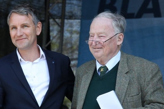 AfD-Chef Alexander Gauland hatte beim "Kyffhäusertreffen" des von Höcke gegründeten rechtsnationalen "Flügels" erklärt, die AfD sei nicht gegründet worden, um "einen Raum zu schaffen, in dem jeder alles sagen kann".