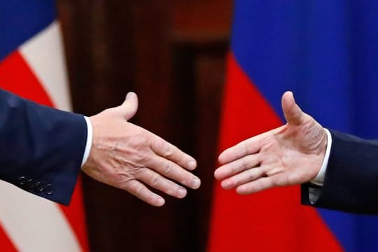 Der INF-Vertrag von 1987 zwischen den USA und der damaligen Sowjetunion verbietet landgestützte Raketen und Marschflugkörper mit einer Reichweite zwischen 500 und 5500 Kilometern.