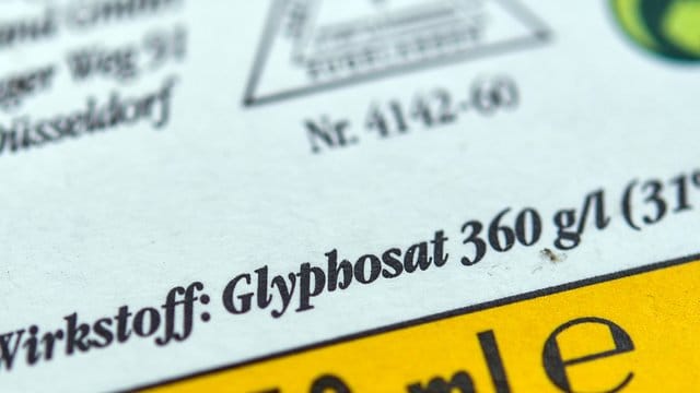 Der Wirkstoff Glyphosat steht im Verdacht, krebserregend zu sein.