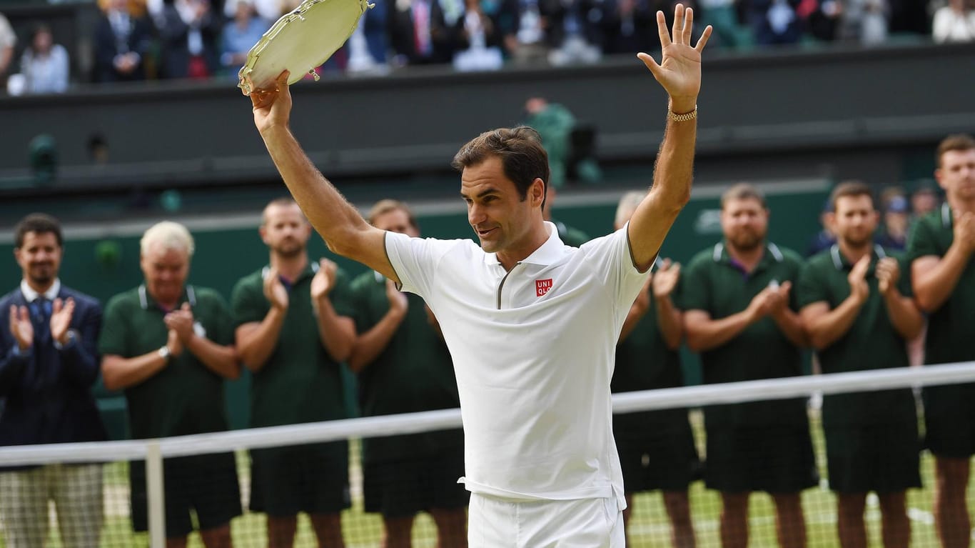 Beeindruckende Vorstellung trotz Niederlage: Roger Federer zeigte im Wimbledon-Finale gegen Novak Djokovic wieder einmal, warum er vielen als bester Tennisspieler aller Zeiten gilt.