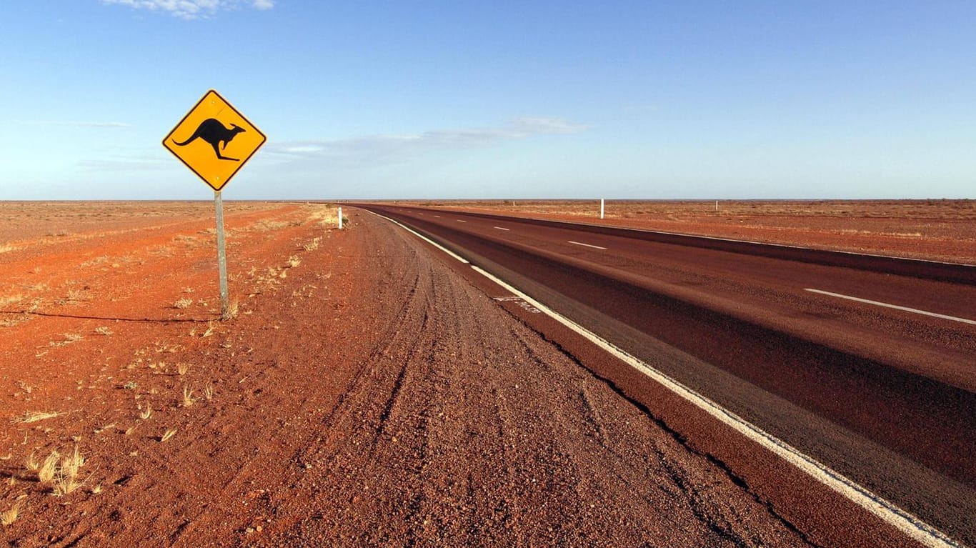 Landstraße in Australien: Die Tour der vier Kinder führte etwa 1.000 Kilometer von Rockhampton in Queensland bis Grafton im Bundesstaat New South Wales. (Symbolfoto)