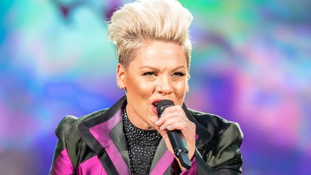 Popsängerin Pink bei einem Konzert: Die Sängerin geht 2023 auf Open-Air-Tour.