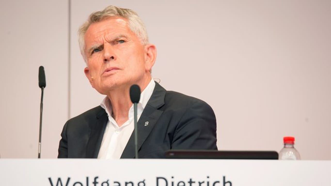 Tritt als Präsident des VfB Stuttgart zurück: Wolfgang Dietrich.