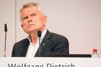 Tritt als Präsident des VfB Stuttgart zurück: Wolfgang Dietrich.