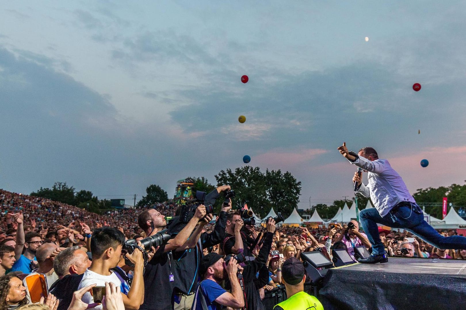 Das Fest 2018 in Karlsruhe: Auch dieses Jahr werden wieder viele Musikacts, wie hier im Jahr 2018 der Sänger Jim Kerr von der Band Simple Minds, erwartet.