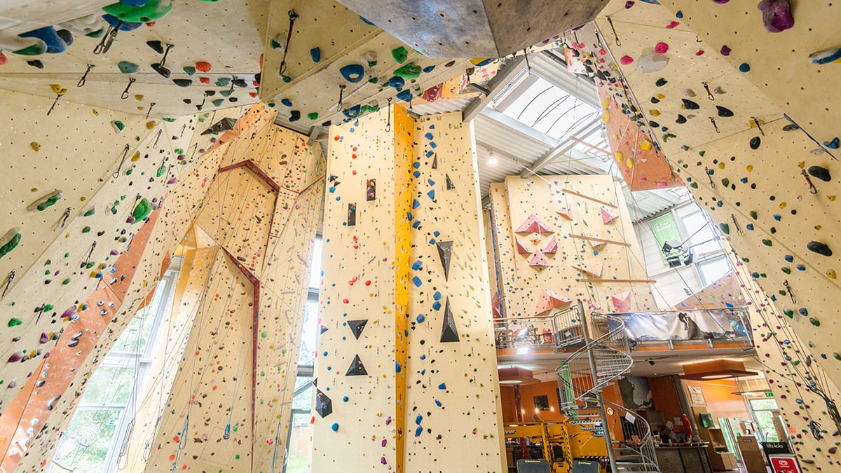 Wupperwände: Im Stadtteil Langerfeld an der Nordbahntrasse befindet sich die Kletterhalle.