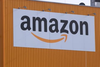 Amazon Logistikzentrum Dortmund: Nach Angaben der Gewerkschaft Verdi beteiligten sich bereits bundesweit mehr als 2.000 Beschäftigte an dem Ausstand. (Symbolbild)