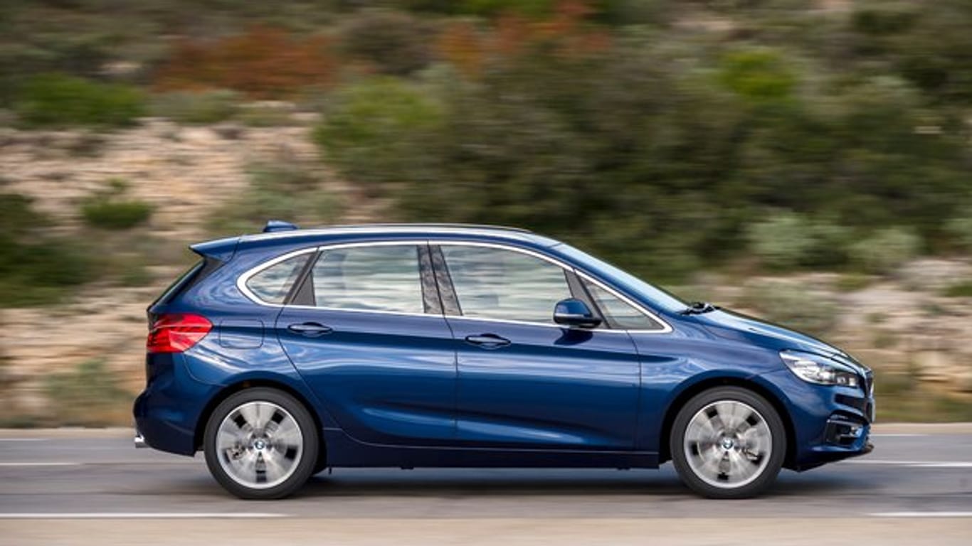 Der BMW versteht sich als sportlicher Van und wird je nach Modell bis zu 235 km/h schnell.