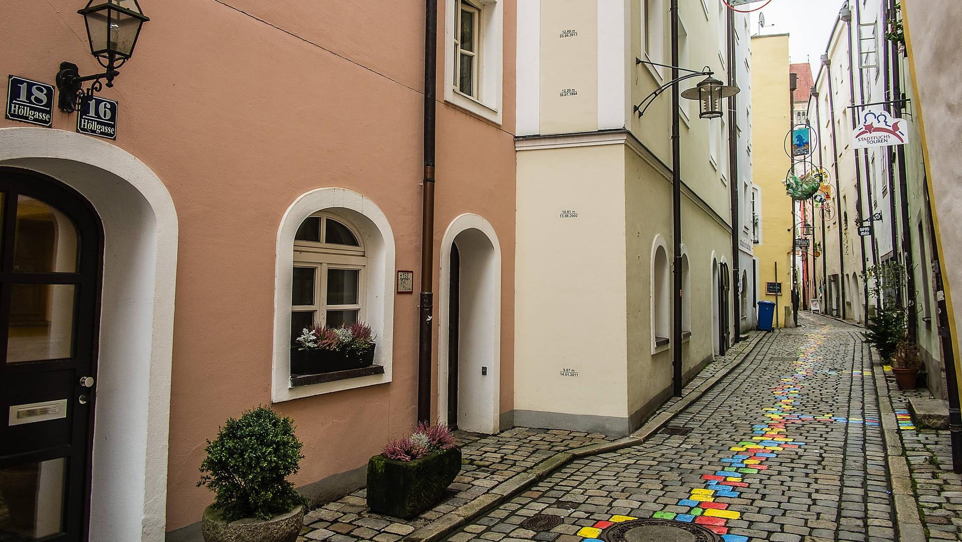 Gasse in der Passauer Altstadt: Der mutmaßliche Täter wurde nach kurzer Flucht gefasst. (Symbolfoto)