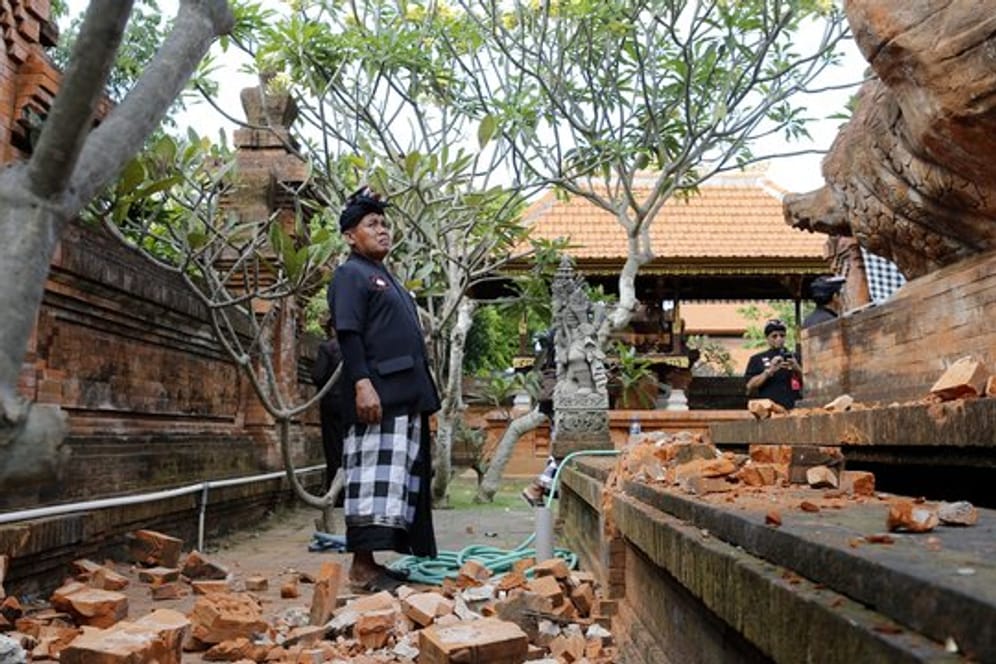Erdbebenschäden in einem Tempel auf Bali.