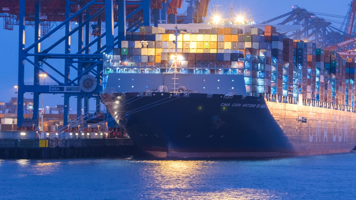 Das Containerschiff "Antoine de Saint Exupery": Die EU-Kommission muss die Weichen für das Comeback der europäischen Volkswirtschaft stellen, so die Meinung der Kolumnistin Ursula Weidenfeld.