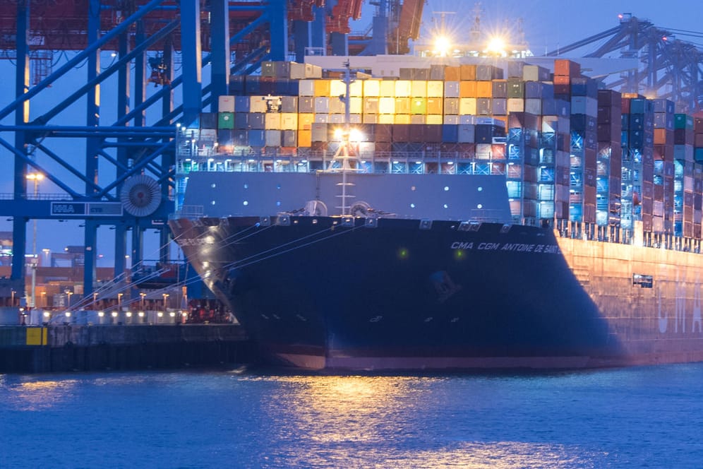 Das Containerschiff "Antoine de Saint Exupery": Die EU-Kommission muss die Weichen für das Comeback der europäischen Volkswirtschaft stellen, so die Meinung der Kolumnistin Ursula Weidenfeld.