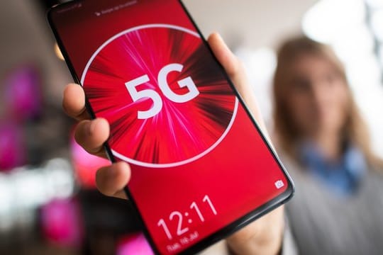 Vodafone hat als erstes deutsches Telekommunikationsunternehmen ein kommerzielles 5G-Netz gestartet.