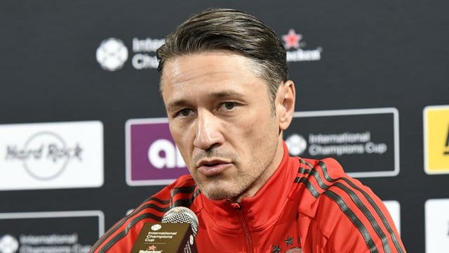 Plant keine Änderung des Abwehrsystems: : Bayern-Coach Niko Kovac. Plant keine Änderung des Abwehrsystems: : Bayern-Coach Niko Kovac.